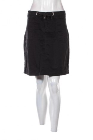 Spódnica Amisu, Rozmiar M, Kolor Czarny, Cena 20,99 zł
