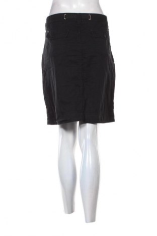 Spódnica Amisu, Rozmiar M, Kolor Czarny, Cena 20,99 zł
