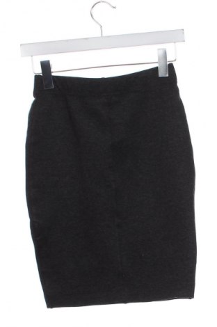 Пола Daphne, Размер XS, Цвят Сив, Цена 2,04 €