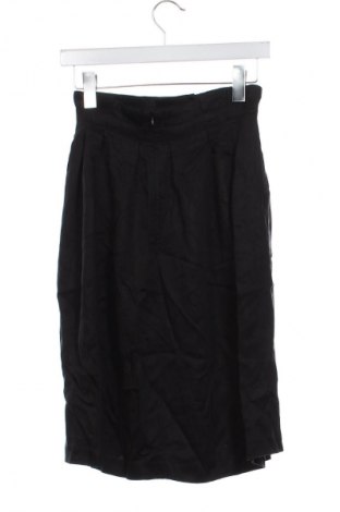 Пола Dika, Размер XS, Цвят Черен, Цена 7,15 €