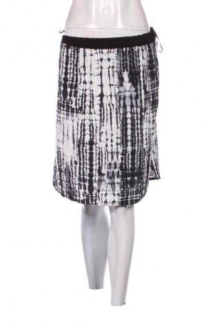 Пола Geisha, Размер S, Цвят Многоцветен, Цена 2,55 €