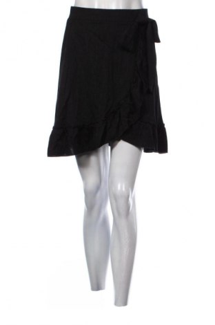 Пола Gina Tricot, Размер S, Цвят Черен, Цена 4,60 €