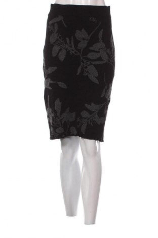 Sukně H&M, Velikost S, Barva Vícebarevné, Cena  99,00 Kč