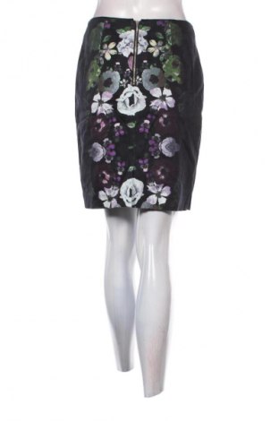 Sukně H&M, Velikost S, Barva Vícebarevné, Cena  99,00 Kč