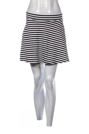 Пола H&M Divided, Размер S, Цвят Многоцветен, Цена 3,57 €