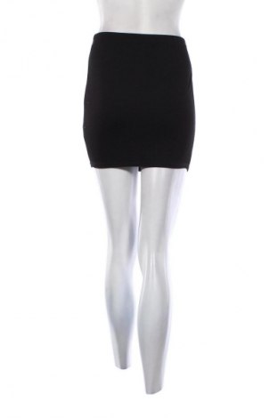 Пола Missi London, Размер S, Цвят Черен, Цена 2,04 €