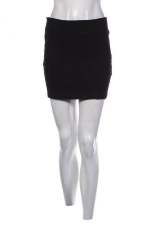 Пола Pimkie, Размер M, Цвят Черен, Цена 3,57 €