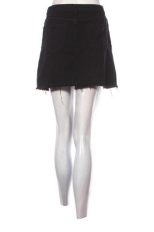 Spódnica Pretty Little Thing, Rozmiar S, Kolor Czarny, Cena 20,99 zł