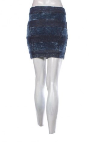 Rock Pull&Bear, Größe S, Farbe Blau, Preis 15,35 €