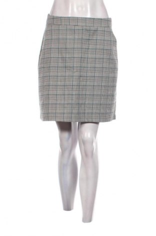 Пола Reserved, Размер M, Цвят Многоцветен, Цена 3,06 €