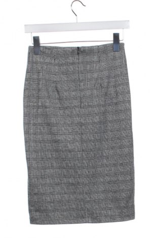 Пола Reserved, Размер XS, Цвят Многоцветен, Цена 2,04 €