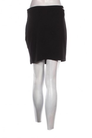 Пола River Island, Размер L, Цвят Черен, Цена 2,04 €