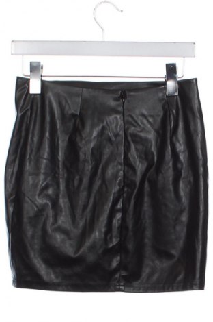 Пола SHEIN, Размер S, Цвят Черен, Цена 3,06 €