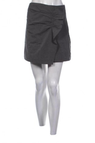 Пола SHEIN, Размер S, Цвят Сив, Цена 2,04 €