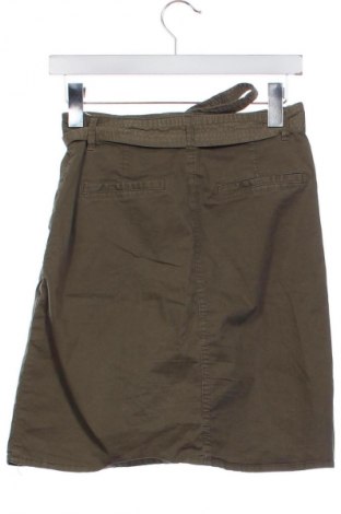 Пола Tom Tailor, Размер M, Цвят Зелен, Цена 3,57 €