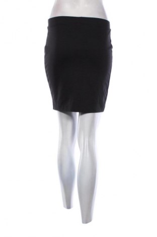 Пола Vero Moda, Размер S, Цвят Черен, Цена 3,06 €