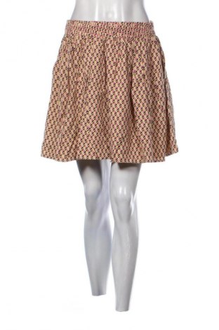 Пола Vero Moda, Размер M, Цвят Многоцветен, Цена 4,60 €