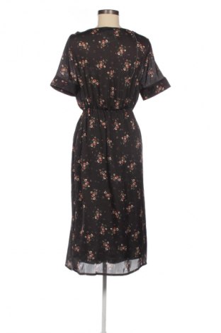 Šaty  About You, Velikost S, Barva Vícebarevné, Cena  169,00 Kč