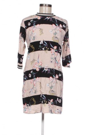 Рокля Amisu, Размер M, Цвят Многоцветен, Цена 9,71 €