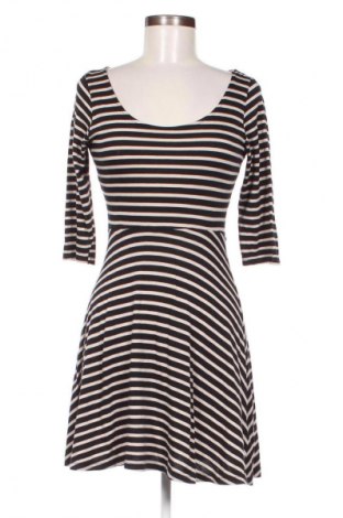 Sukienka Atmosphere, Rozmiar S, Kolor Kolorowy, Cena 24,99 zł