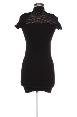 Sukienka Bershka, Rozmiar S, Kolor Czarny, Cena 24,99 zł