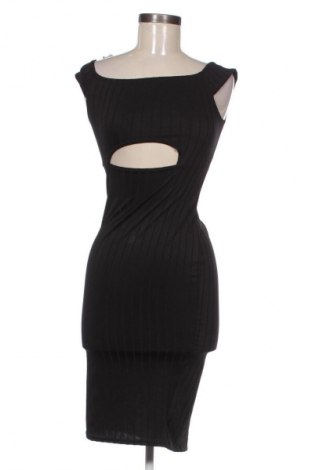 Sukienka Boohoo, Rozmiar M, Kolor Czarny, Cena 29,99 zł