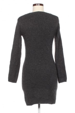 Kleid Clockhouse, Größe M, Farbe Grau, Preis 2,99 €