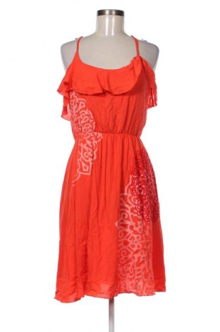 Sukienka Desigual, Rozmiar M, Kolor Czerwony, Cena 220,99 zł
