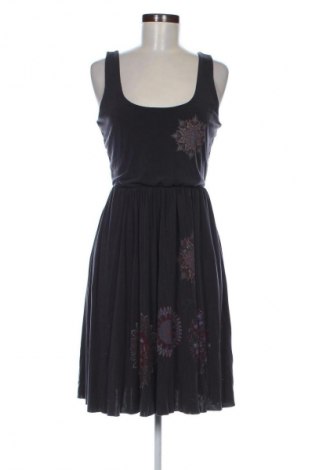 Rochie Desigual, Mărime M, Culoare Multicolor, Preț 121,99 Lei