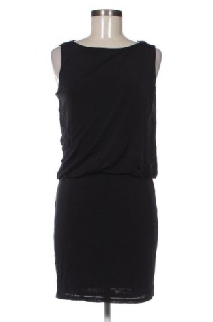 Sukienka Dika, Rozmiar M, Kolor Czarny, Cena 54,99 zł