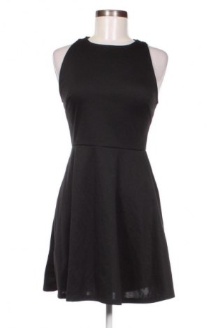 Sukienka Fb Sister, Rozmiar M, Kolor Czarny, Cena 23,99 zł
