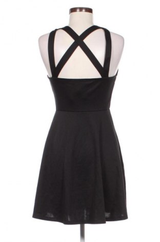 Sukienka Fb Sister, Rozmiar M, Kolor Czarny, Cena 23,99 zł