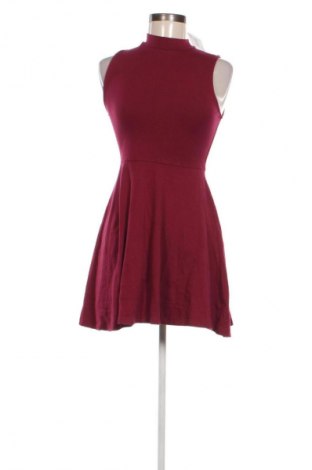 Kleid Forever 21, Größe M, Farbe Rot, Preis 13,81 €
