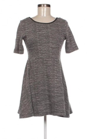 Kleid H&M Divided, Größe M, Farbe Mehrfarbig, Preis 2,99 €