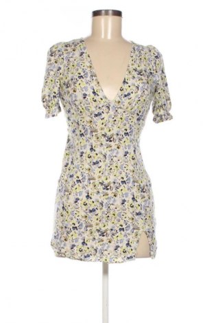 Sukienka Pull&Bear, Rozmiar M, Kolor Kolorowy, Cena 26,99 zł