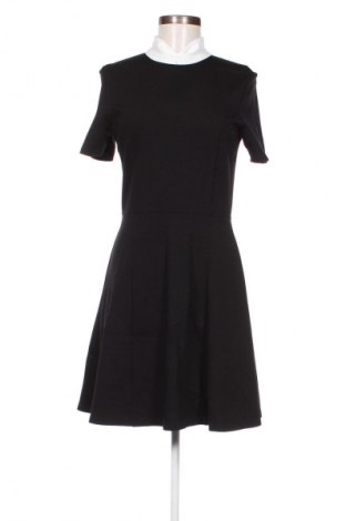 Kleid Reserved, Größe M, Farbe Schwarz, Preis 22,99 €