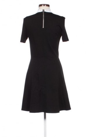 Kleid Reserved, Größe M, Farbe Schwarz, Preis 22,99 €