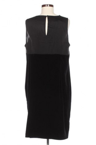 Ruha Sarah Kern, Méret M, Szín Fekete, Ár 2 179 Ft