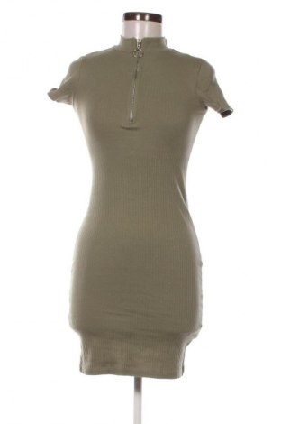 Sukienka Sinsay, Rozmiar S, Kolor Zielony, Cena 25,99 zł