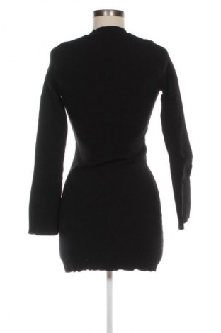 Kleid Stradivarius, Größe M, Farbe Schwarz, Preis € 5,99