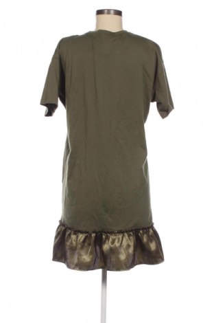 Kleid Trendyol, Größe M, Farbe Grün, Preis 12,99 €