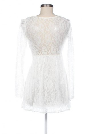 Kleid Unbranded, Größe S, Farbe Weiß, Preis 17,99 €