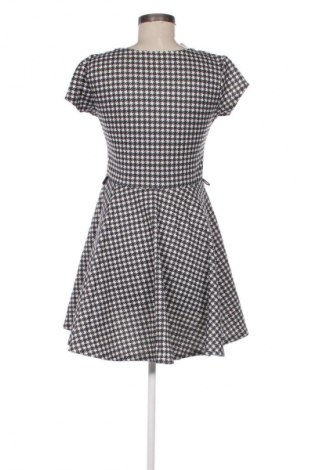 Kleid Unbranded, Größe M, Farbe Mehrfarbig, Preis 8,99 €