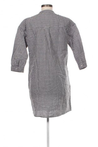 Kleid Uniqlo, Größe M, Farbe Mehrfarbig, Preis 14,99 €