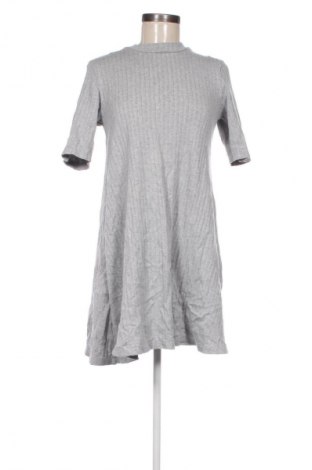 Kleid Uniqlo, Größe S, Farbe Grau, Preis 7,99 €