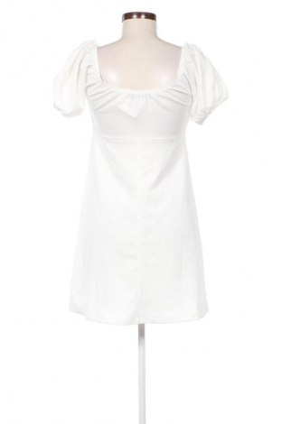 Kleid Xside, Größe M, Farbe Weiß, Preis 3,99 €