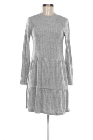 Rochie Yessica, Mărime M, Culoare Gri, Preț 17,99 Lei