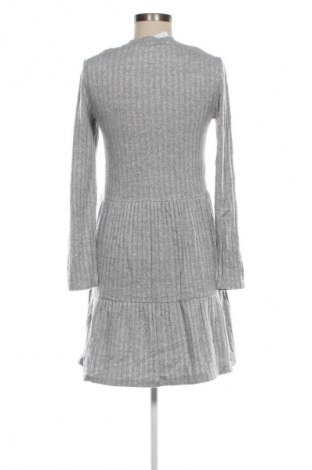 Rochie Yessica, Mărime M, Culoare Gri, Preț 17,99 Lei