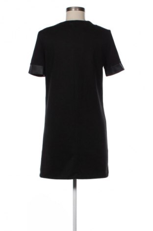 Šaty  Zara, Veľkosť S, Farba Čierna, Cena  9,95 €