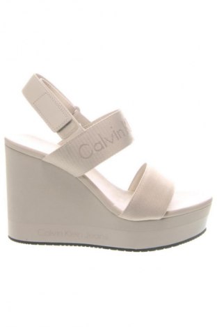 Sandále Calvin Klein Jeans, Veľkosť 41, Farba Béžová, Cena  73,95 €, #133224550